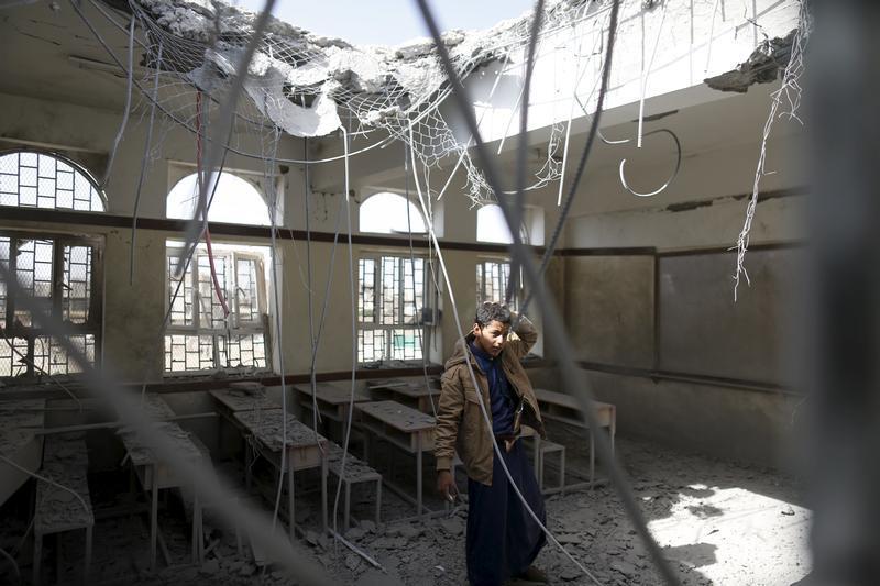 2016-yemen-crisis-school
